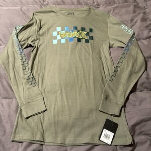NWT Hurly long sleeve tee